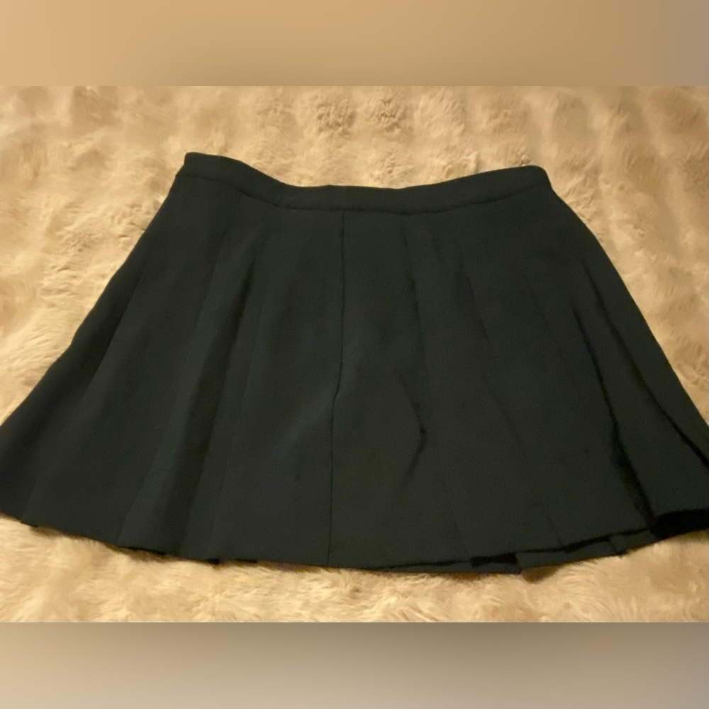 BNWT Design Lab Lord & Taylor Black Pleated Mini Skirt